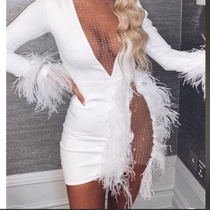 White V Neck Dress With Feathers and stones